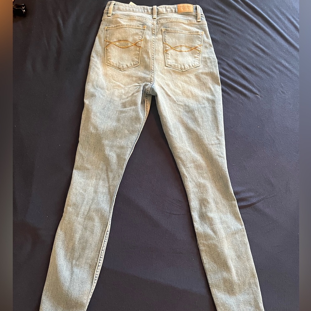 Abercrombie & Finch super high rise jeans - Picture 5 of 5
